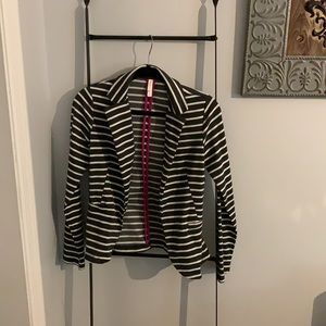 Women’s knit blazer